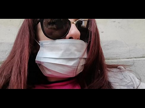 ❤️ Nicoletta 報復她的鄰居並在他的車庫裡撒尿(Covid19 意大利特別檢疫所) ❤❌ 色情 在我們